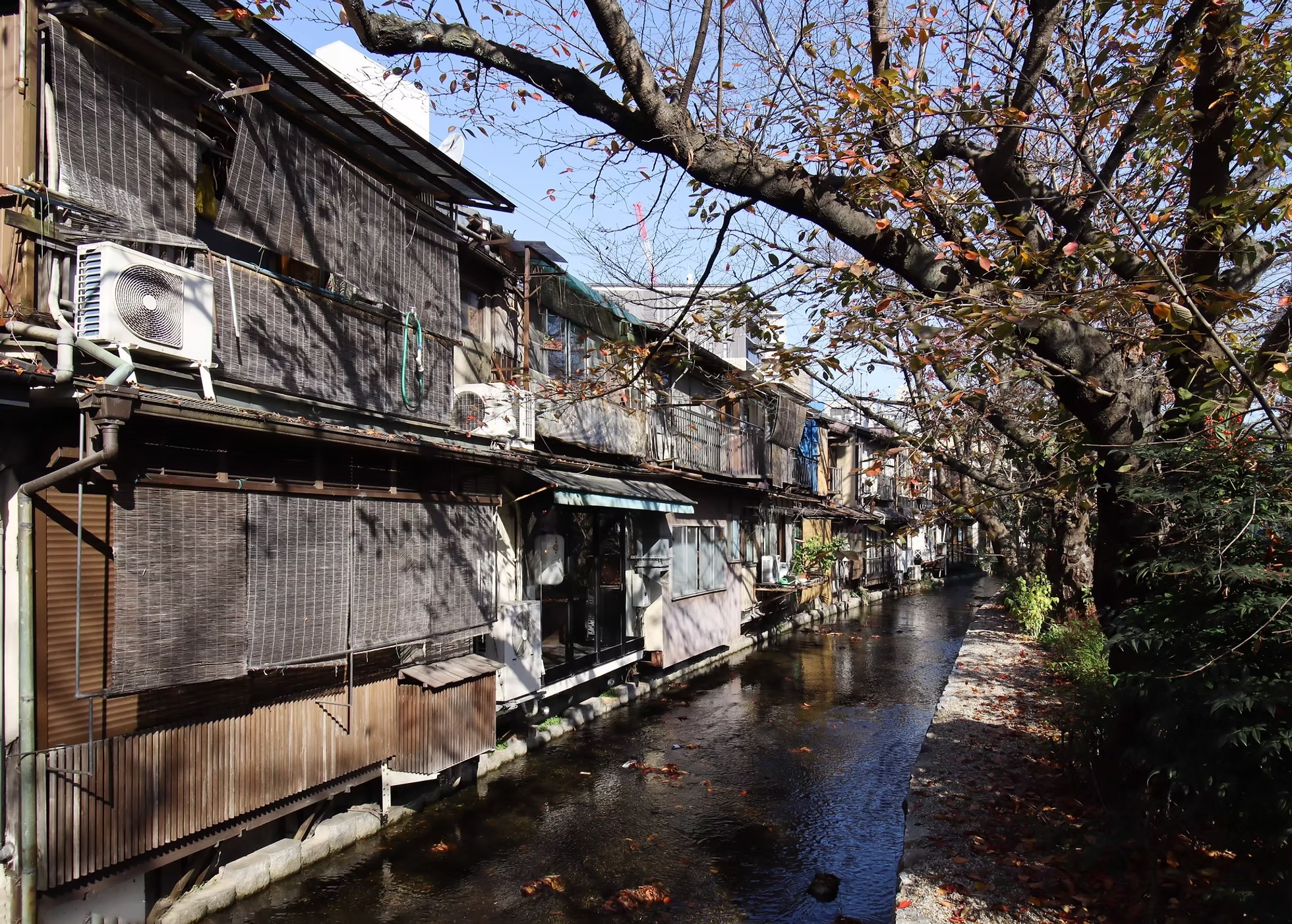 下京区市之町 高瀬川沿戸建
